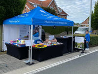 Opvouwbare marktstand gecreëerd door Huisdierentherapie.