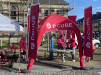 Gepersonaliseerde square opblaastent voor PCUBE