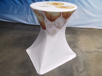 Feestelijke stretchhoes met originele ballonprint. Bijvoorbeeld voor een verjaardagsfeest, jubileum, ...