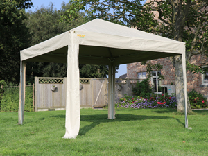 Stevige partytent met PVC zeilen en 38 mm buizen