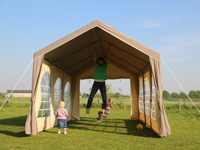 Prachtige en zeer stevige partytent 3x6 taupe/beige